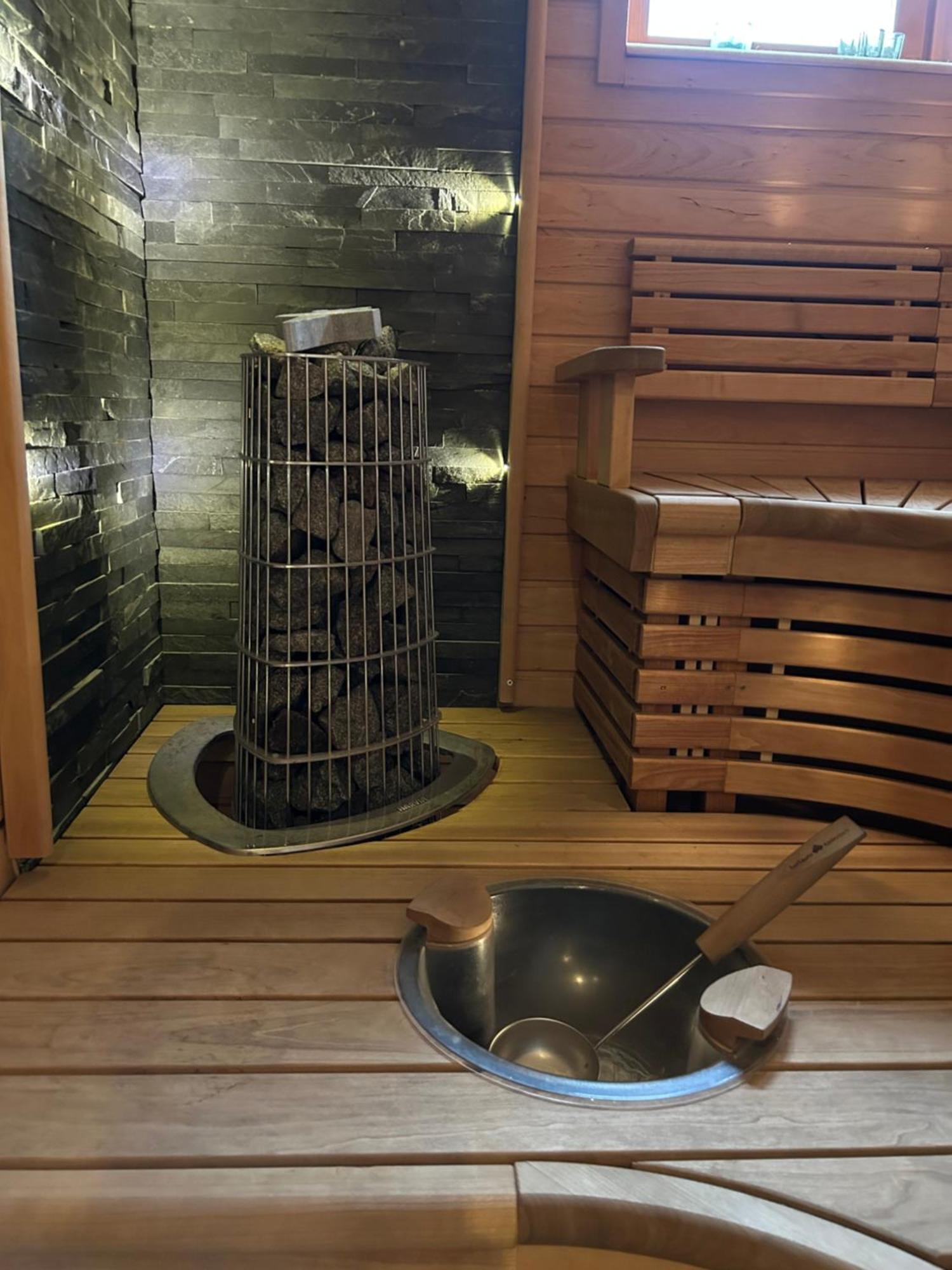 Charming Condo In The Downtown ロヴァニエミ エクステリア 写真
